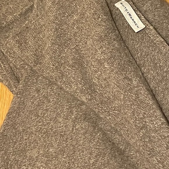 White and Warren cashmere travel wrap scarf - Picture 2 of 5